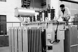 昆變?nèi)盗懈咴妥儔浩魍ㄟ^省級(jí)鑒定，軟件開發(fā)成果顯著